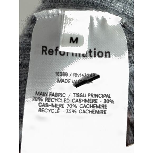 B45 Reformation Luisa Cashmere Turtleneck Sweater Cropped M  Minimalist Chic - Picture 7 of 8